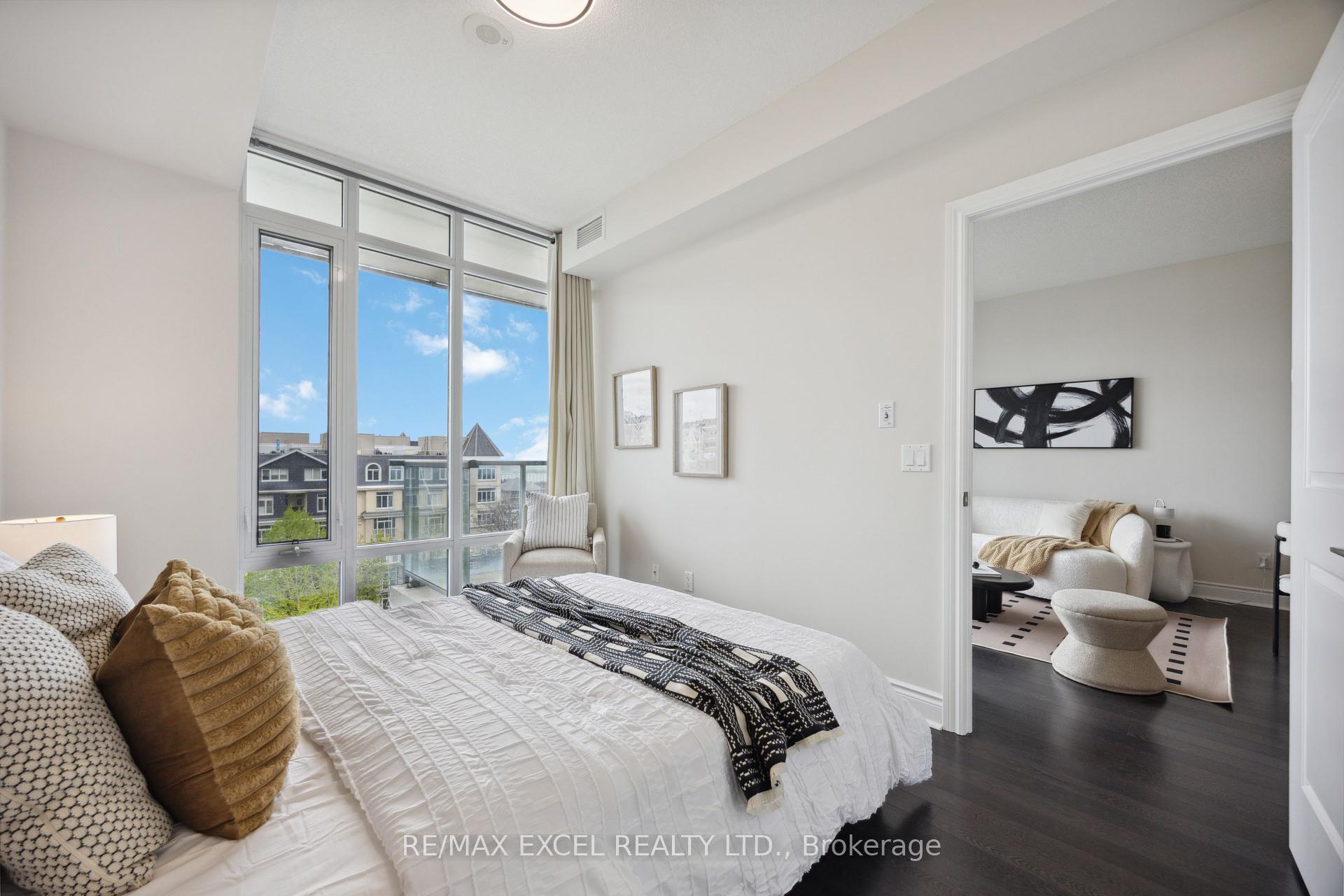 2 Bedrooms Condo at 90 Stadium, Toronto For sale