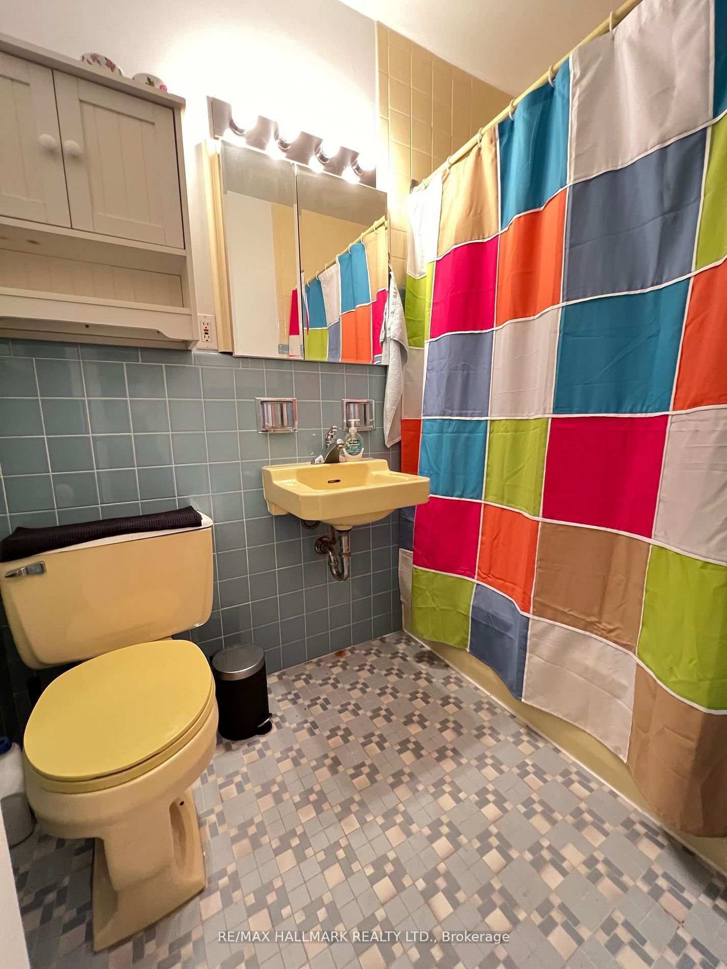 21 Thelma Avenue, #103