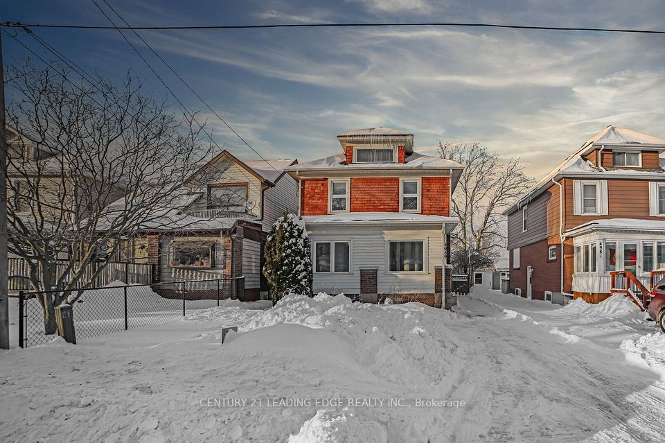 4989 Willmott Street