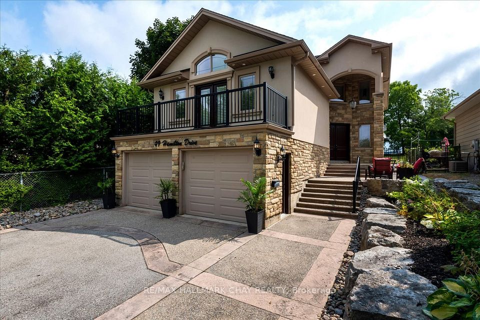 49 Hamilton