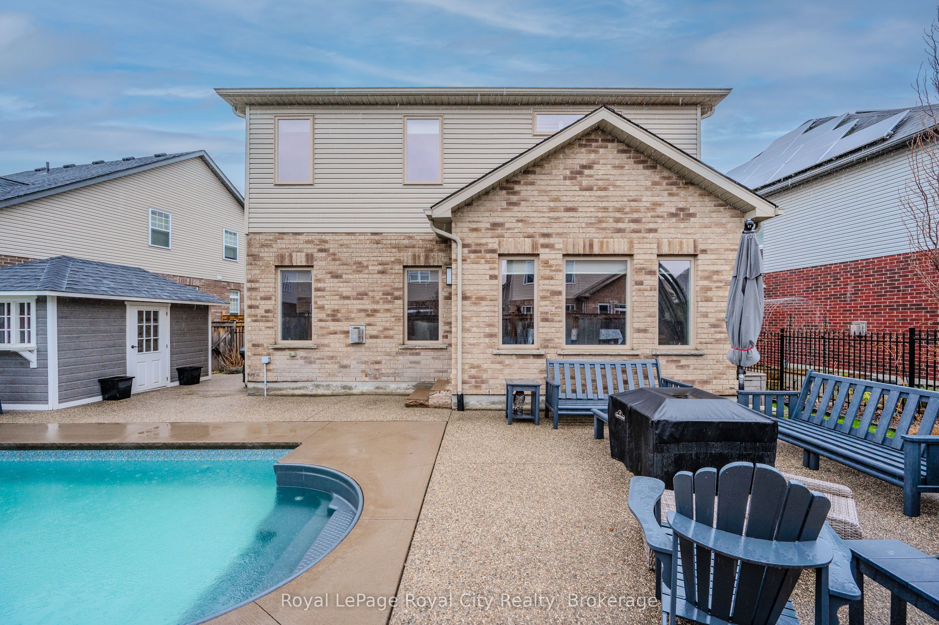 213 Tremaine Crescent