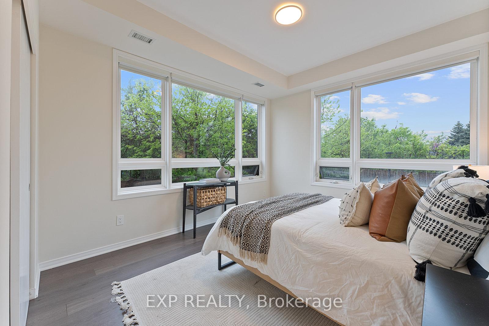 2 Bedrooms Condo at 1100 Briar Hill, Toronto For sale