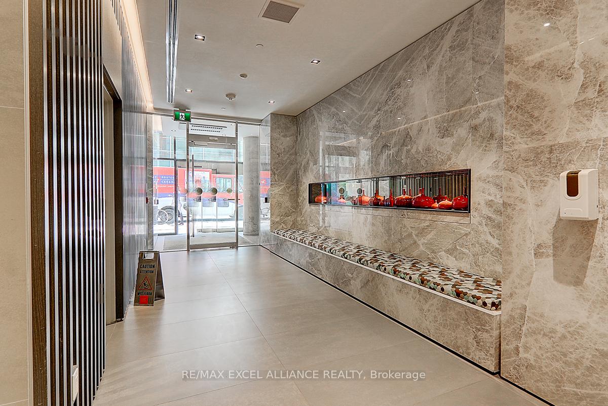 2 Bedrooms Condo at 215 Queen,  Toronto For sale