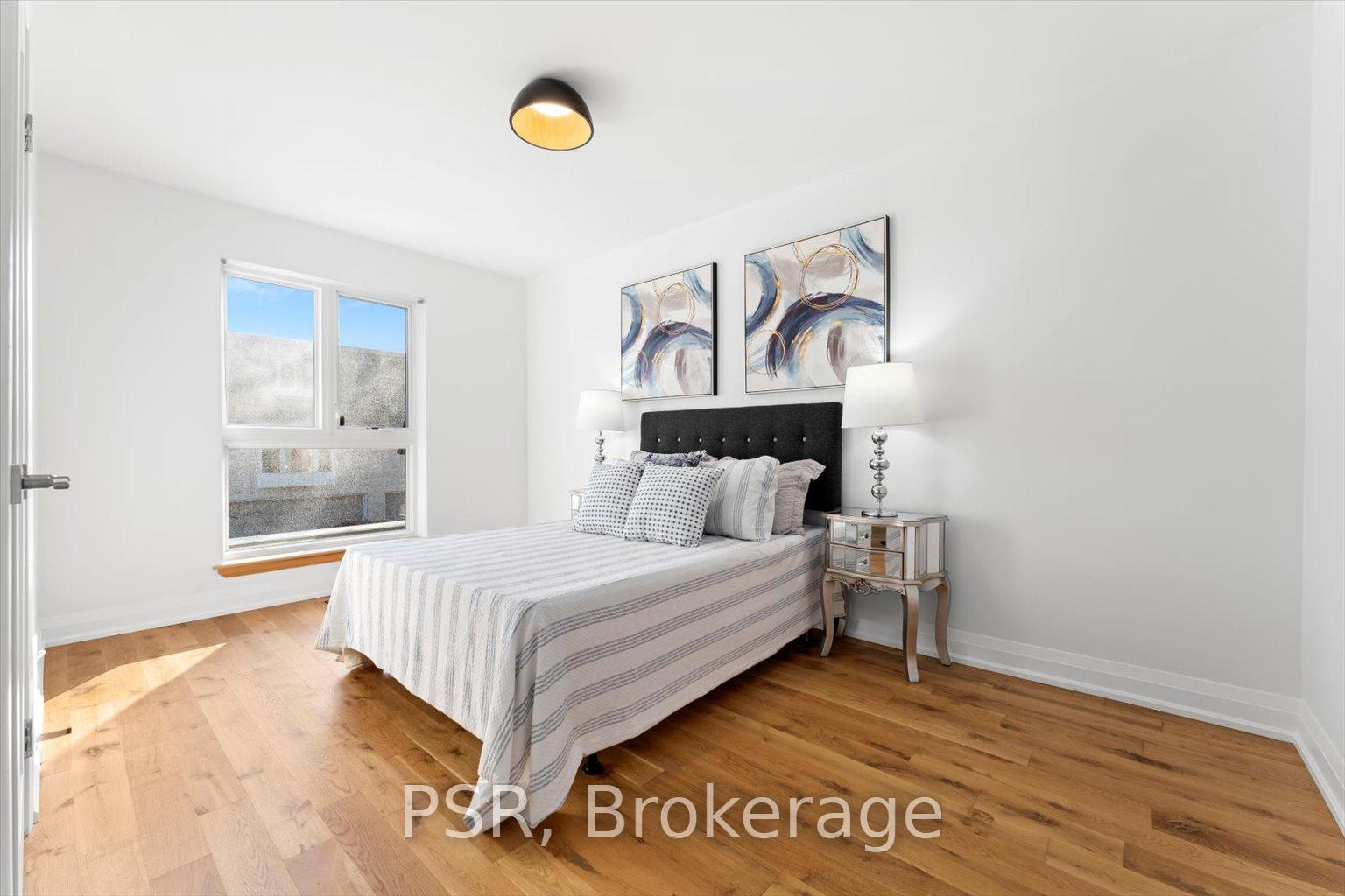 4 Bedrooms Condo at 42 Crimson Millway, Toronto For sale