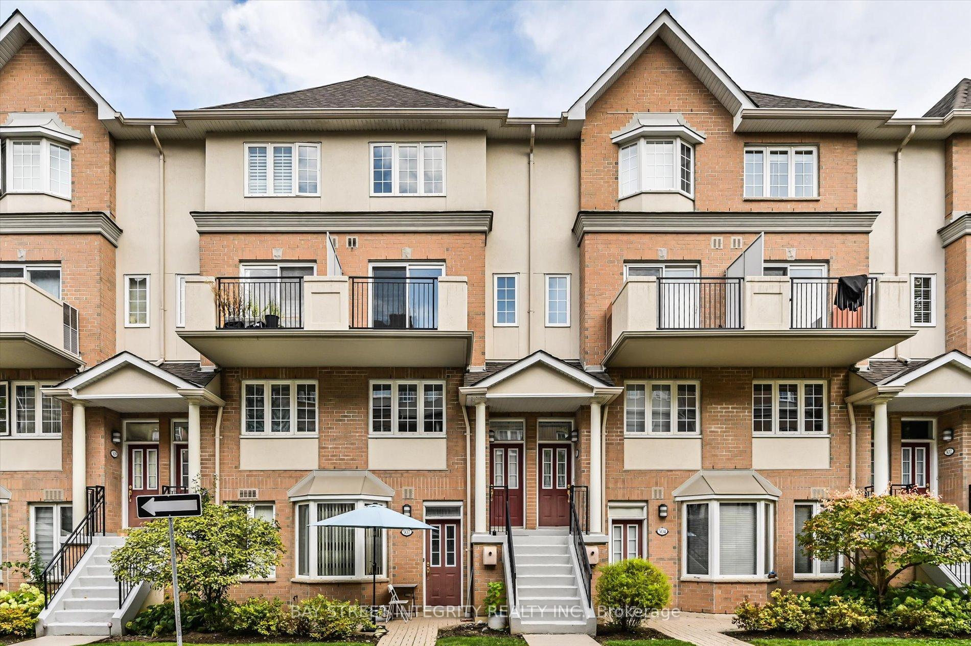 3 Bedrooms Condo at 506 Grandview, Toronto For sale