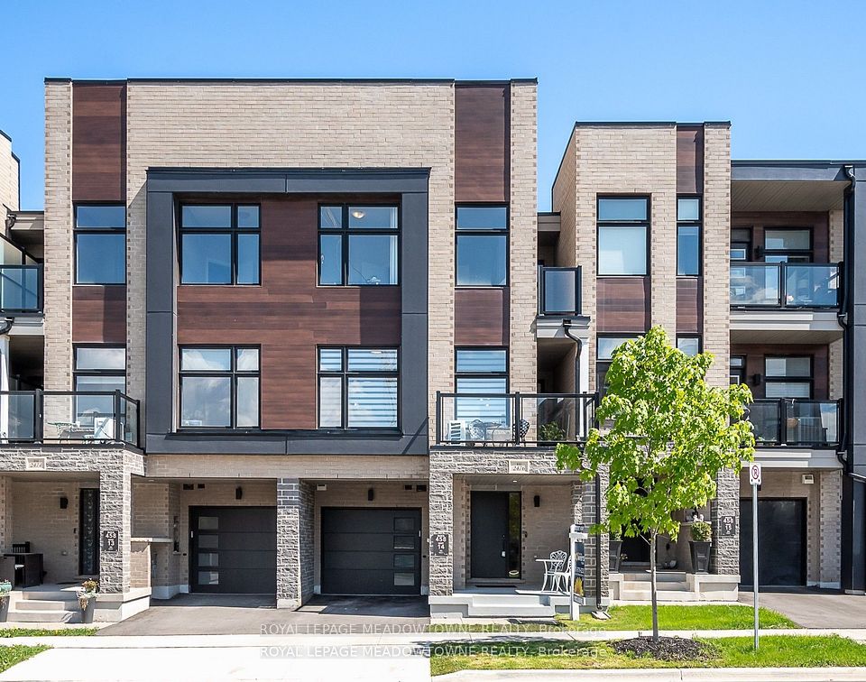 2476 Badger Crescent