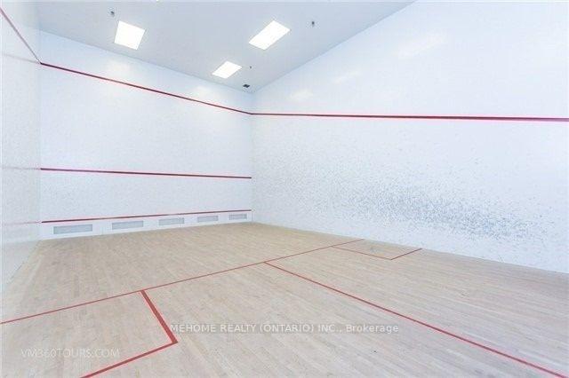 2 Bedrooms Condo at 3 Greystone Walk, Toronto For sale