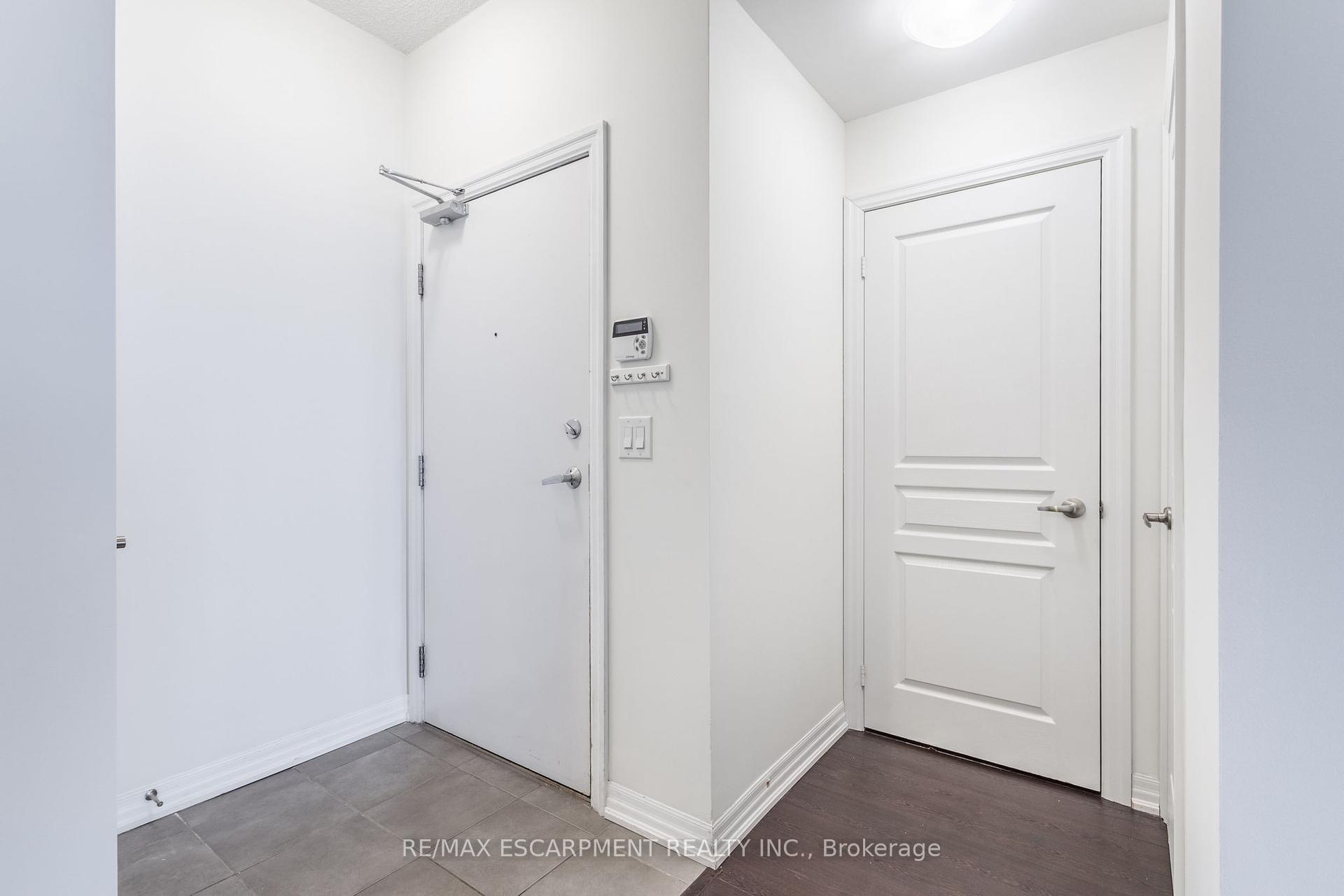 1 Bedroom Condo at 1940 IRONSTONE, Burlington For sale