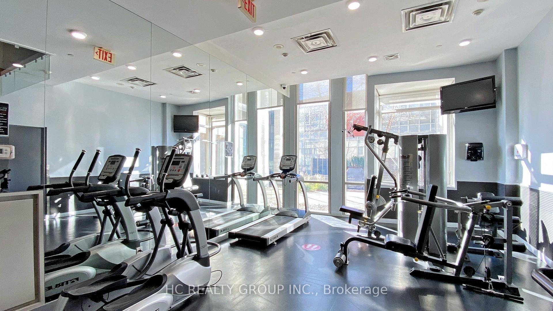 2 Bedrooms Condo at 30 Canterbury, Toronto For sale