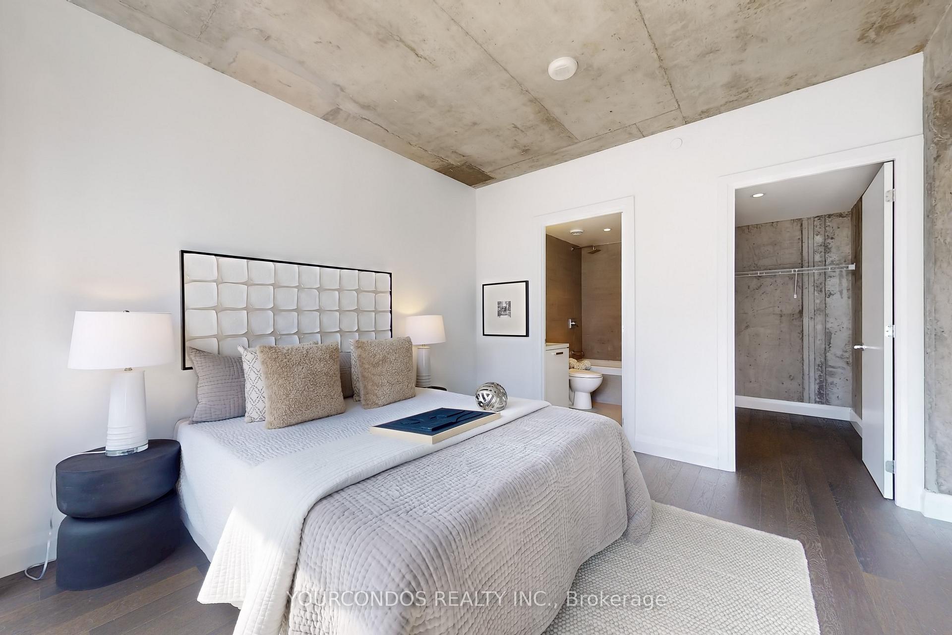 2 Bedrooms Condo at 224 King, Toronto For sale