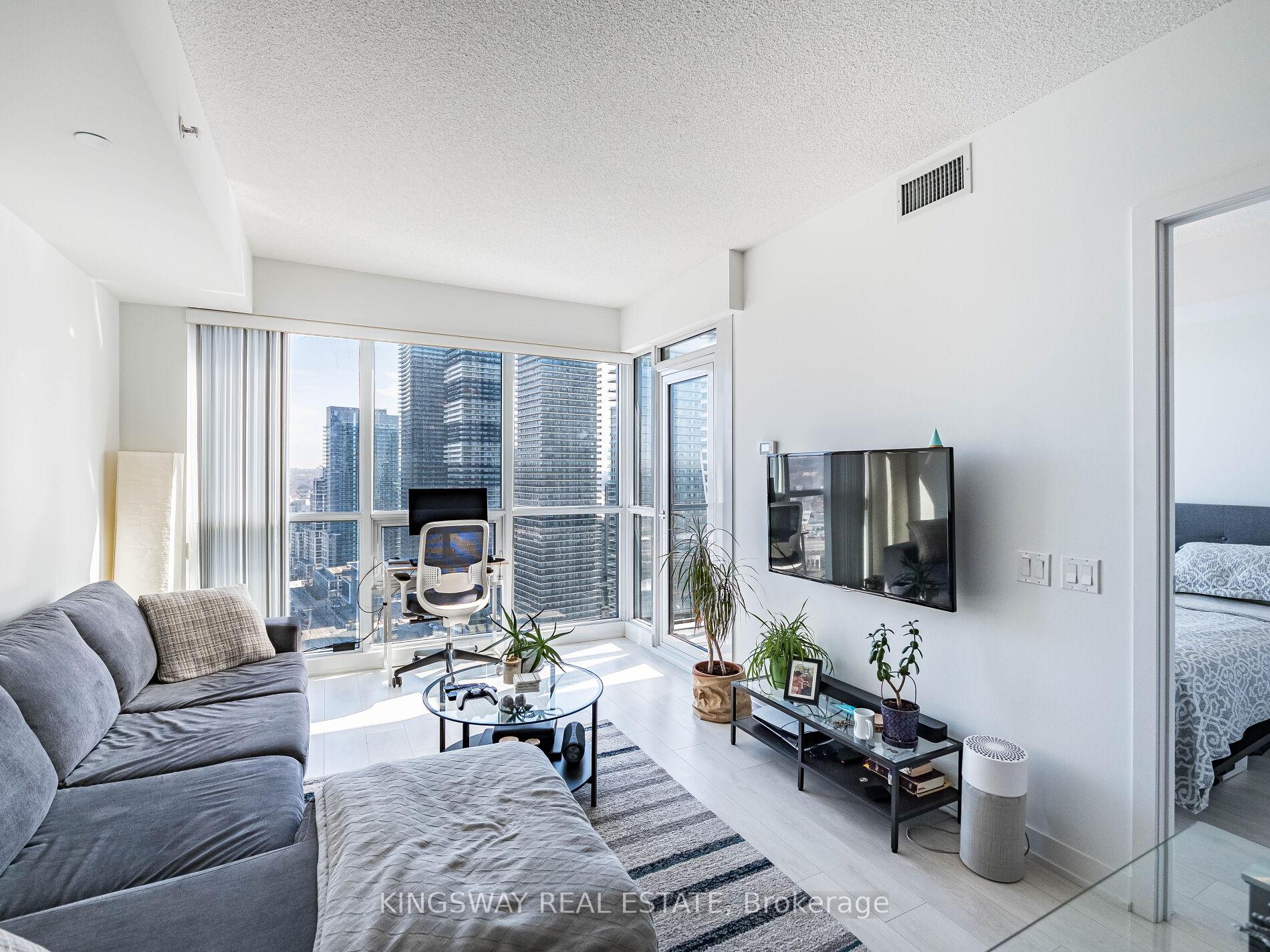 2 Bedrooms Condo at 2200 Lakeshore,  Toronto For sale
