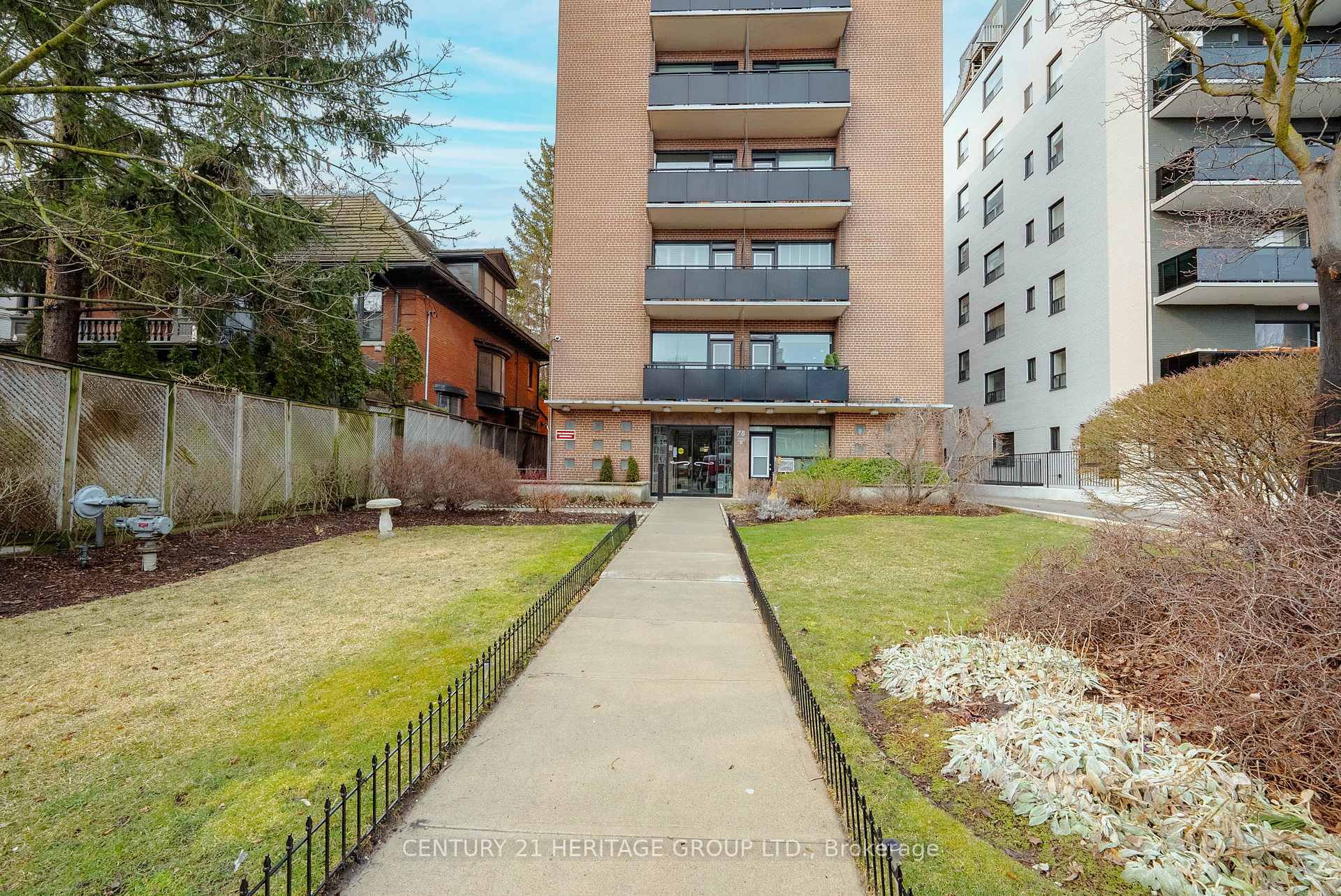Co-op at 78 Warren, Toronto For sale
