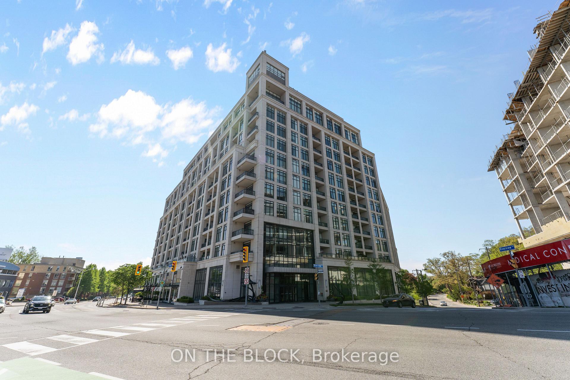 2 Bedrooms Condo at 1 Old Mill, Toronto For sale