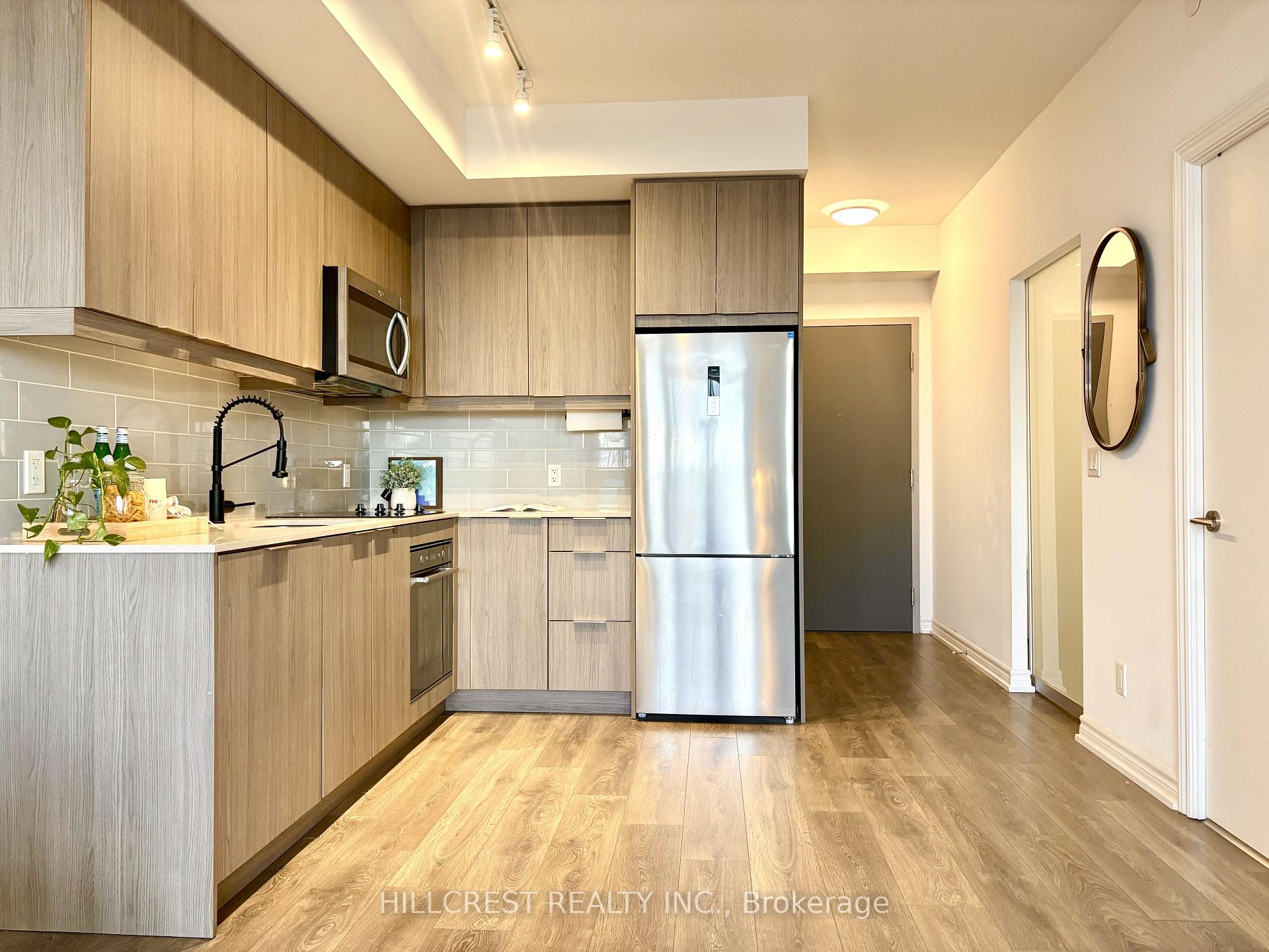 2 Bedrooms Condo at 36 Forest Manor,  Toronto For sale