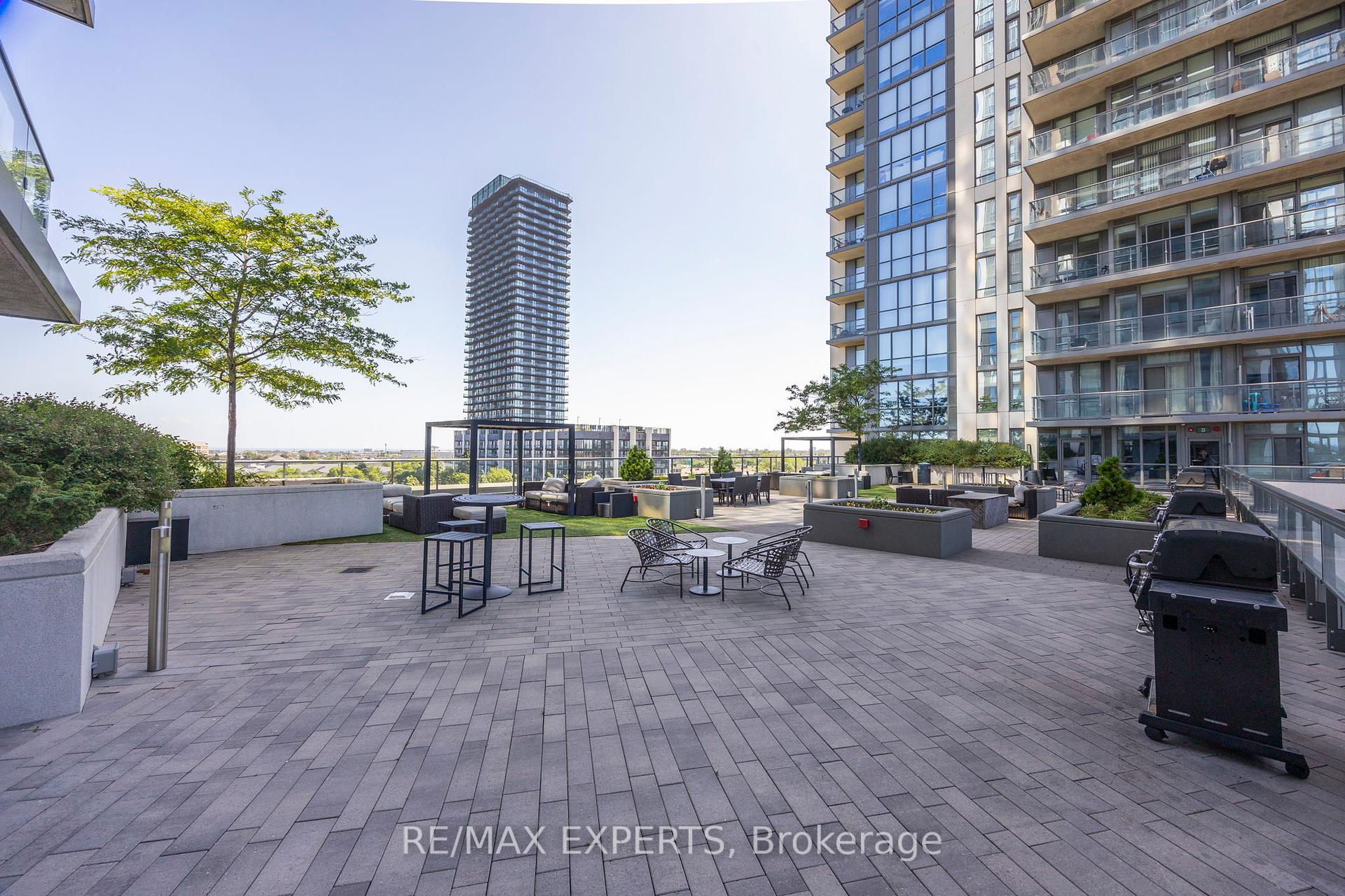1 Bedroom Condo at 17 Zorra, Toronto For sale
