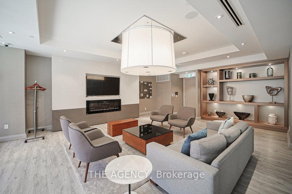 1 Bedroom Condo at 50 Wellesley, Toronto For sale