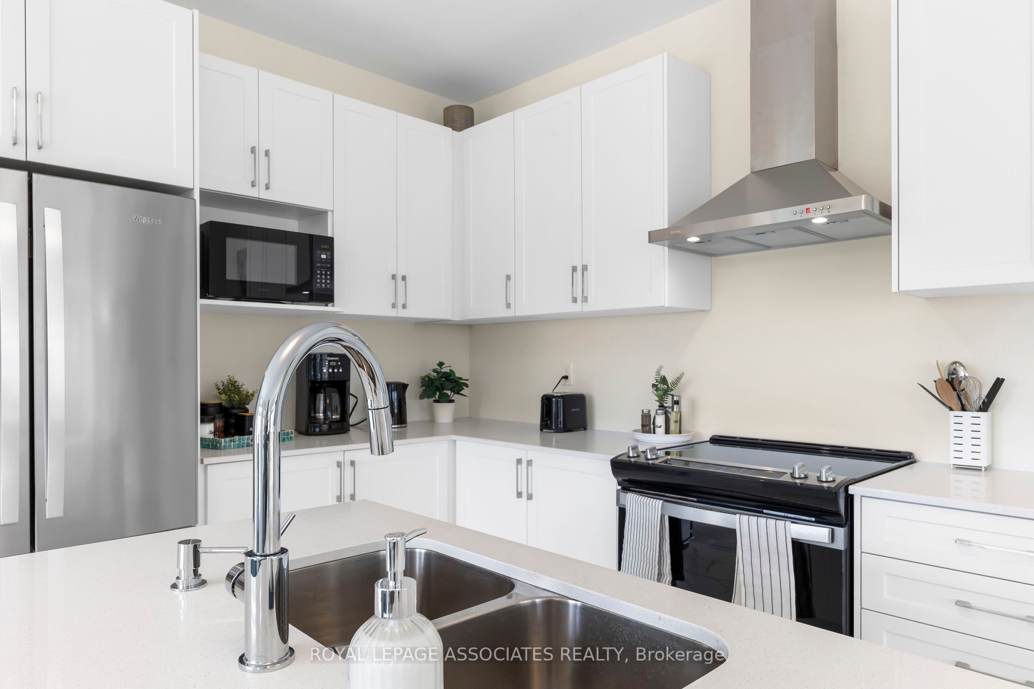 941 Grosbeak Trail