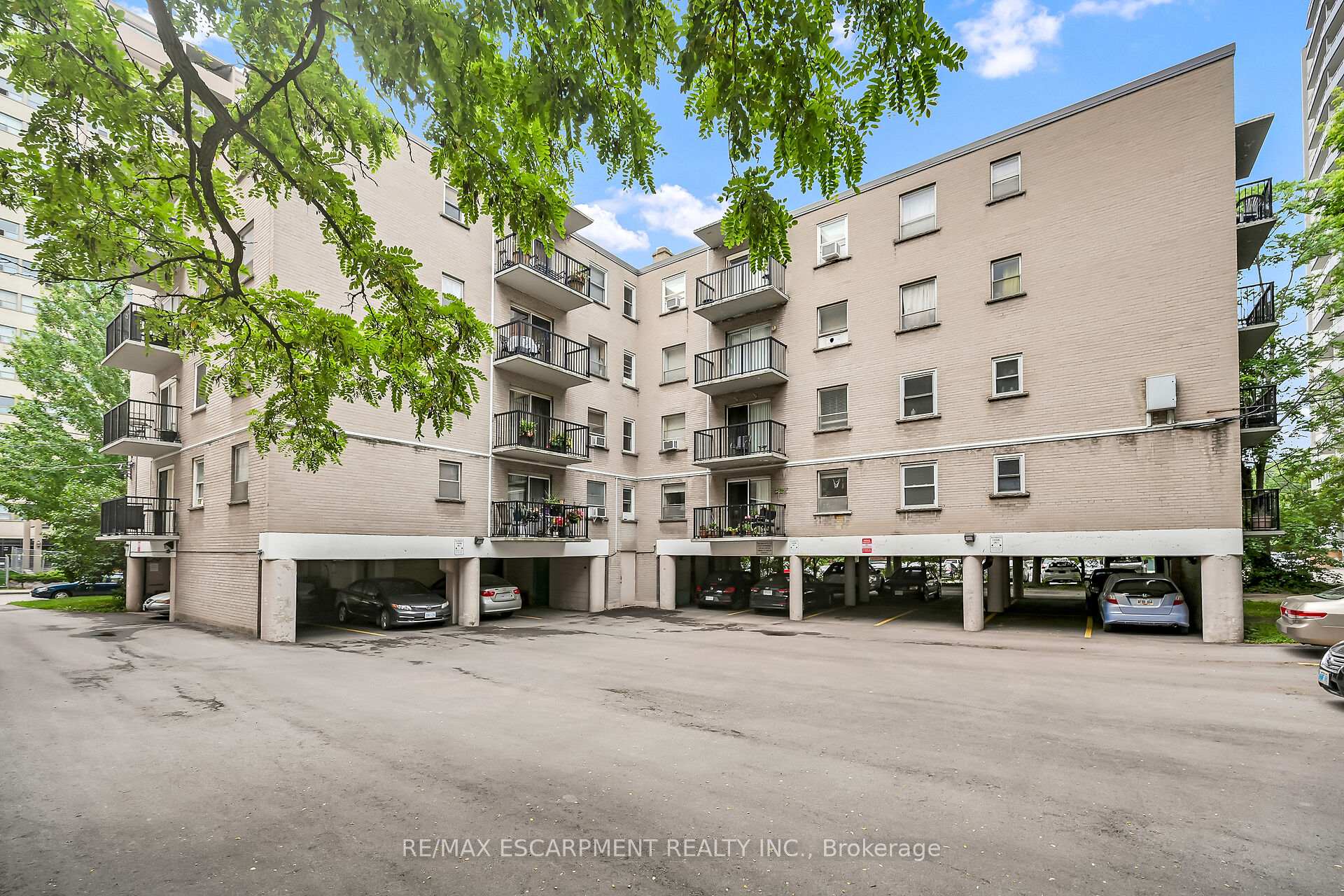 1 Bedroom Co-op at 40 Robinson, Hamilton For sale