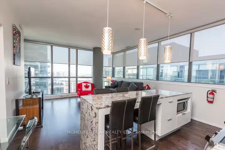 2 Bedrooms Condo at 8 Charlotte, Toronto For sale