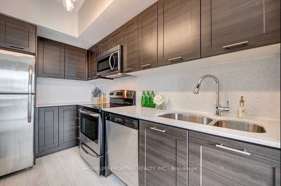 2220 Lake Shore
