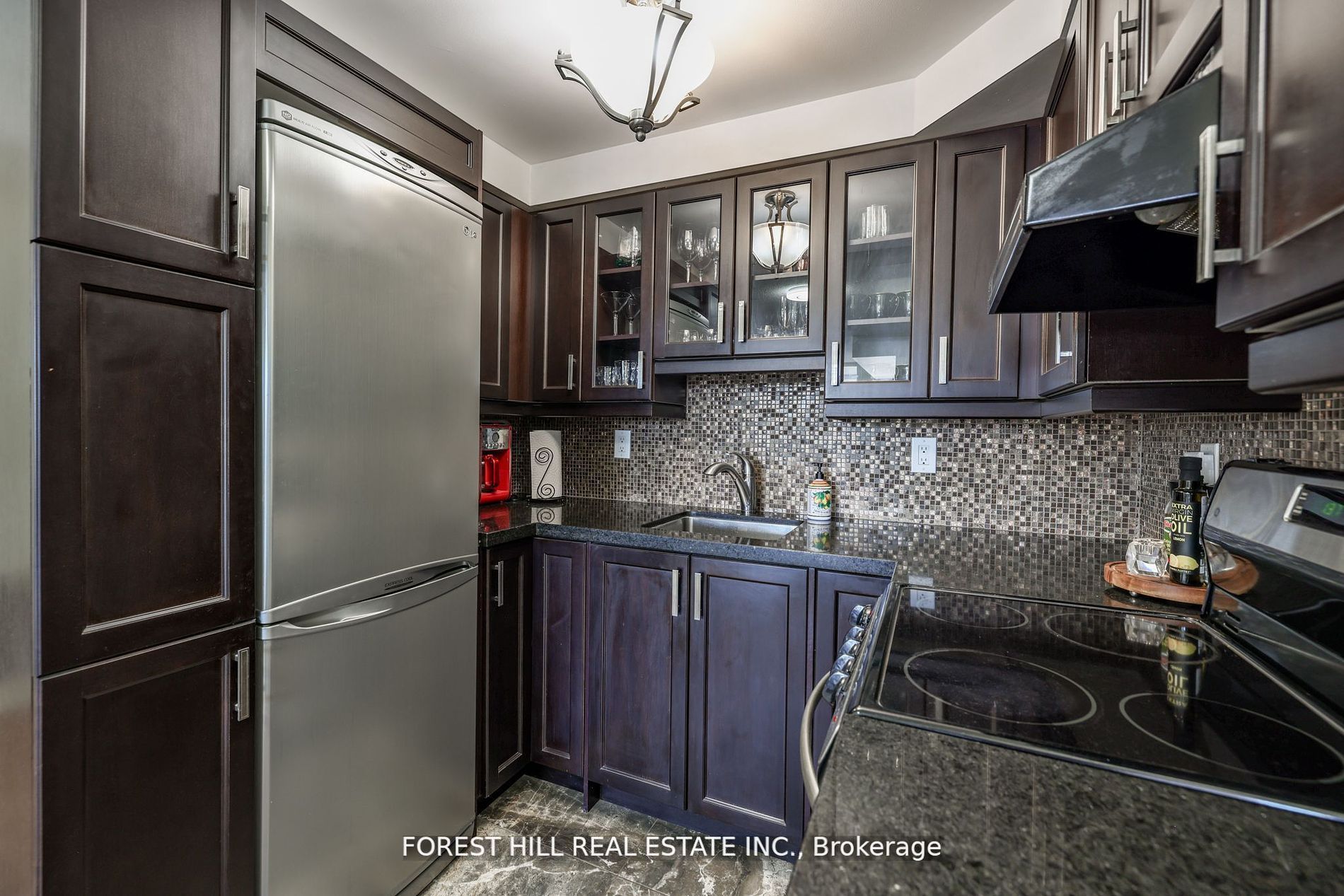 117 Gerrard Street, #503