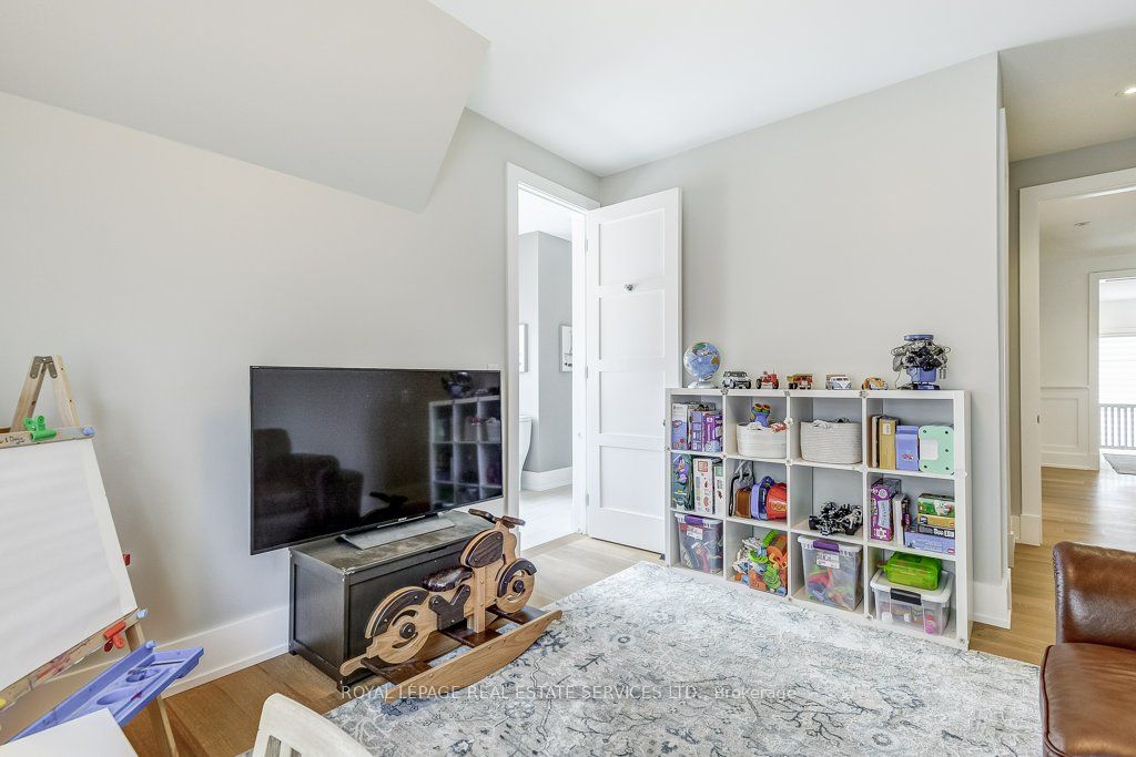 433 Jeanette Drive