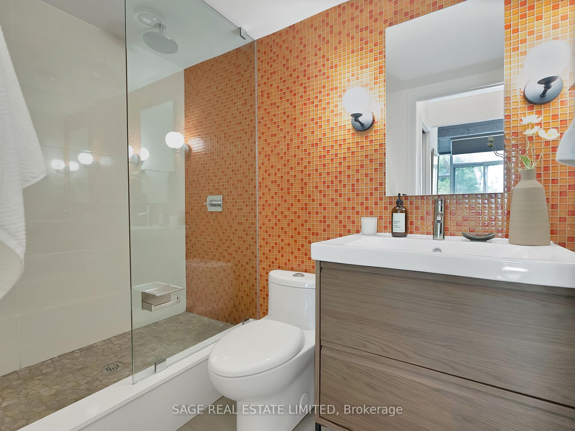 3 Bedrooms Condo at 955 Queen, Toronto For sale