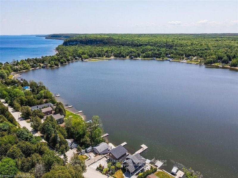 38 North Shore Road, Northern Bruce Peninsula, ON N0H 1W0