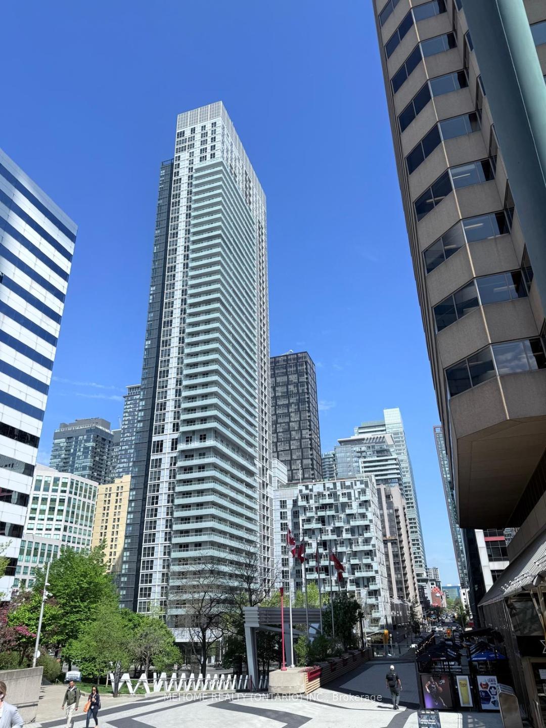 1 Bedroom Condo at 300 Front, Toronto For sale