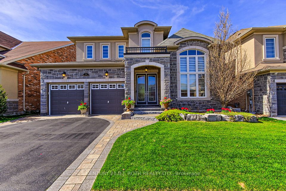 35 Manor Forest