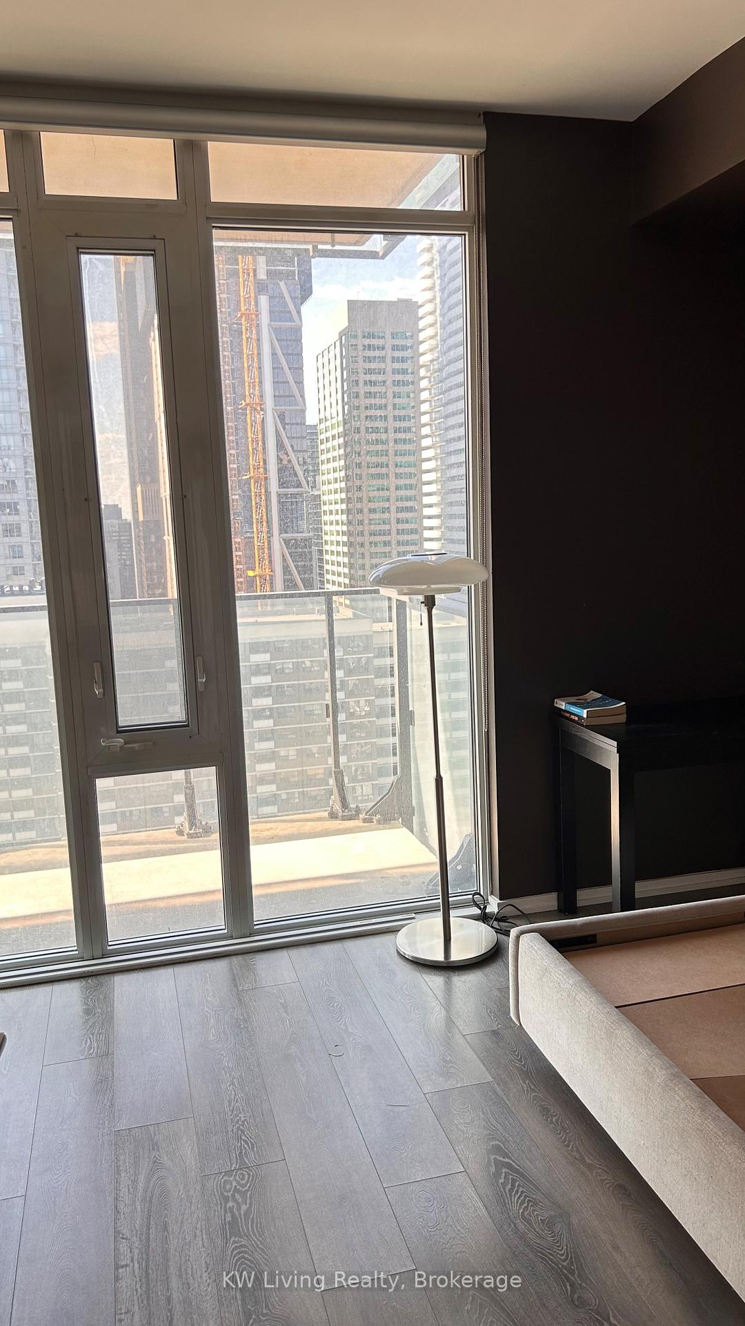 1 Bedroom Condo at 75 St Nicholas, Toronto For sale