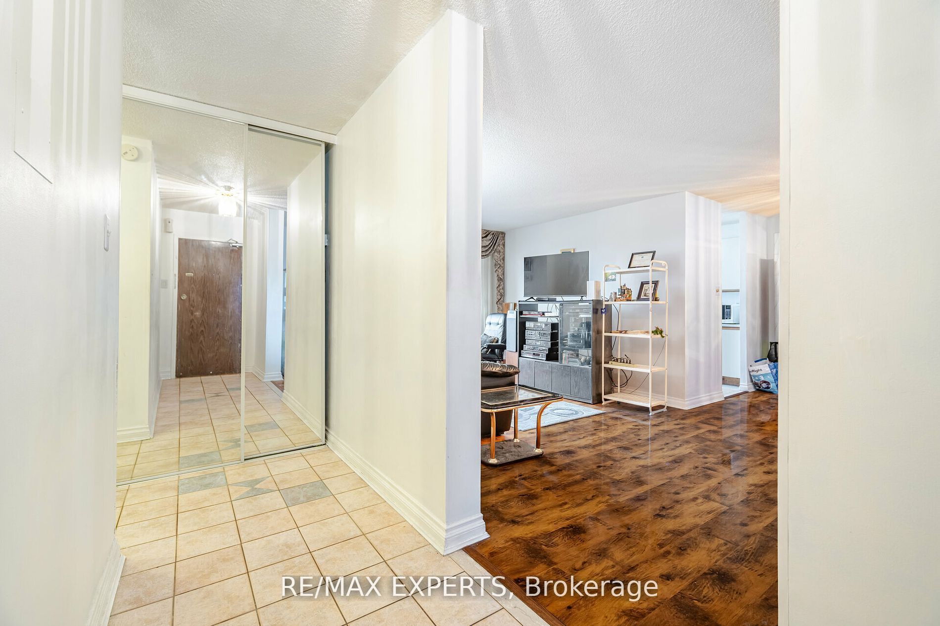 25 Kensington Road 1407