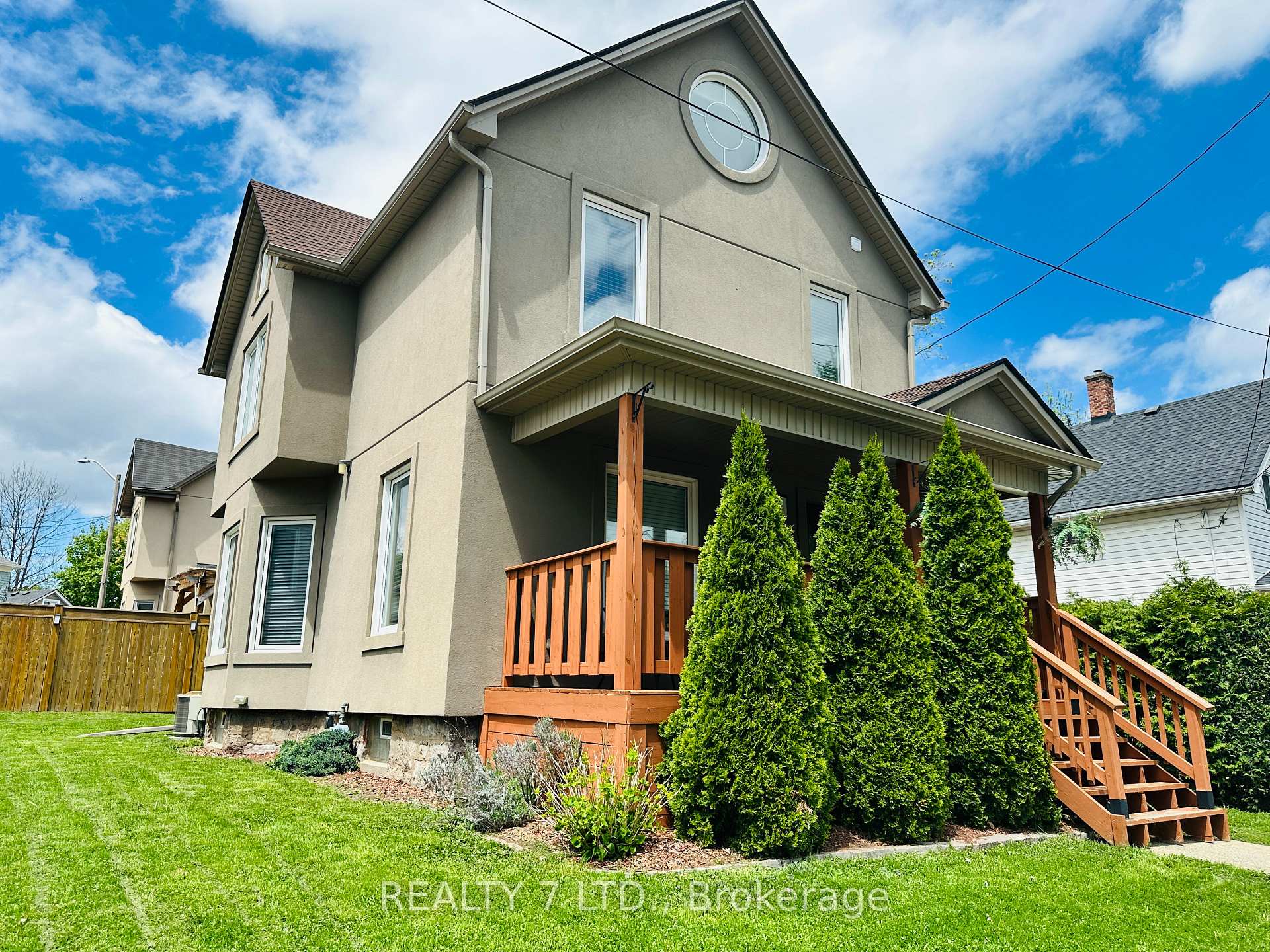 5233 Palmer Avenue, Niagara Falls, ON L2E 3T9