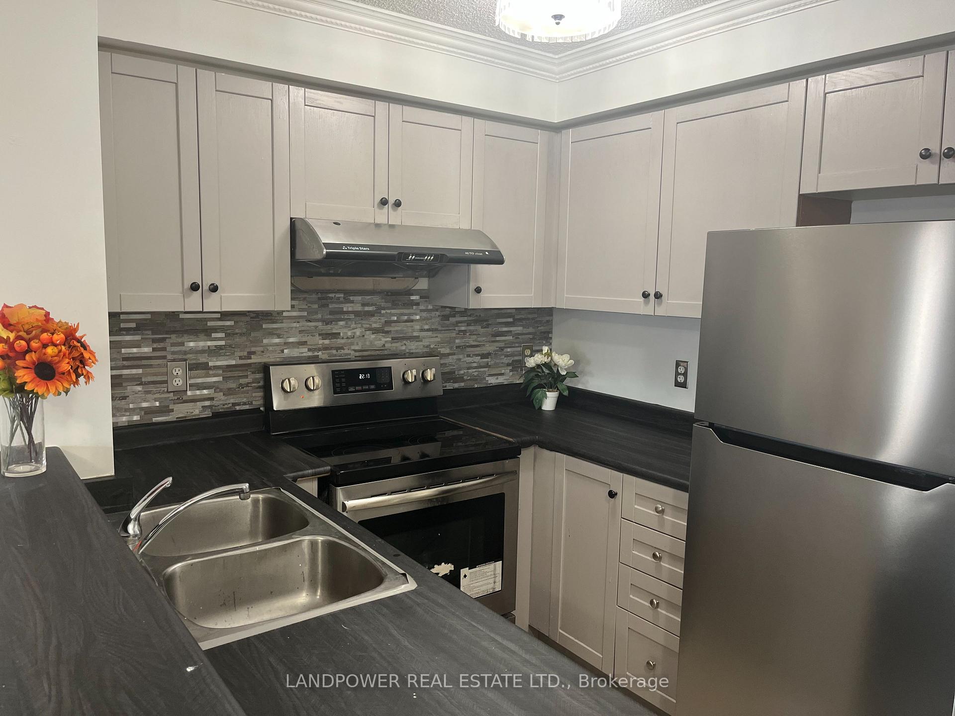 3 Bedrooms Condo at 5235 Finch, Toronto For sale