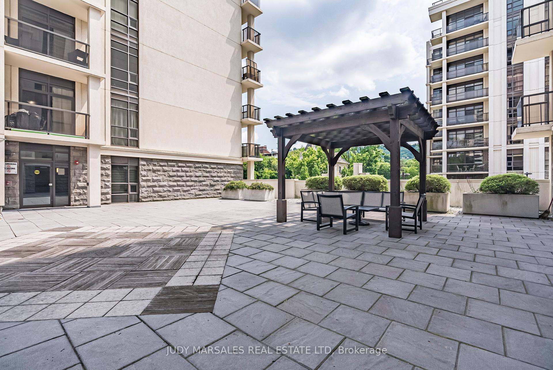 1 Bedroom Condo at 85 Robinson, Hamilton For sale