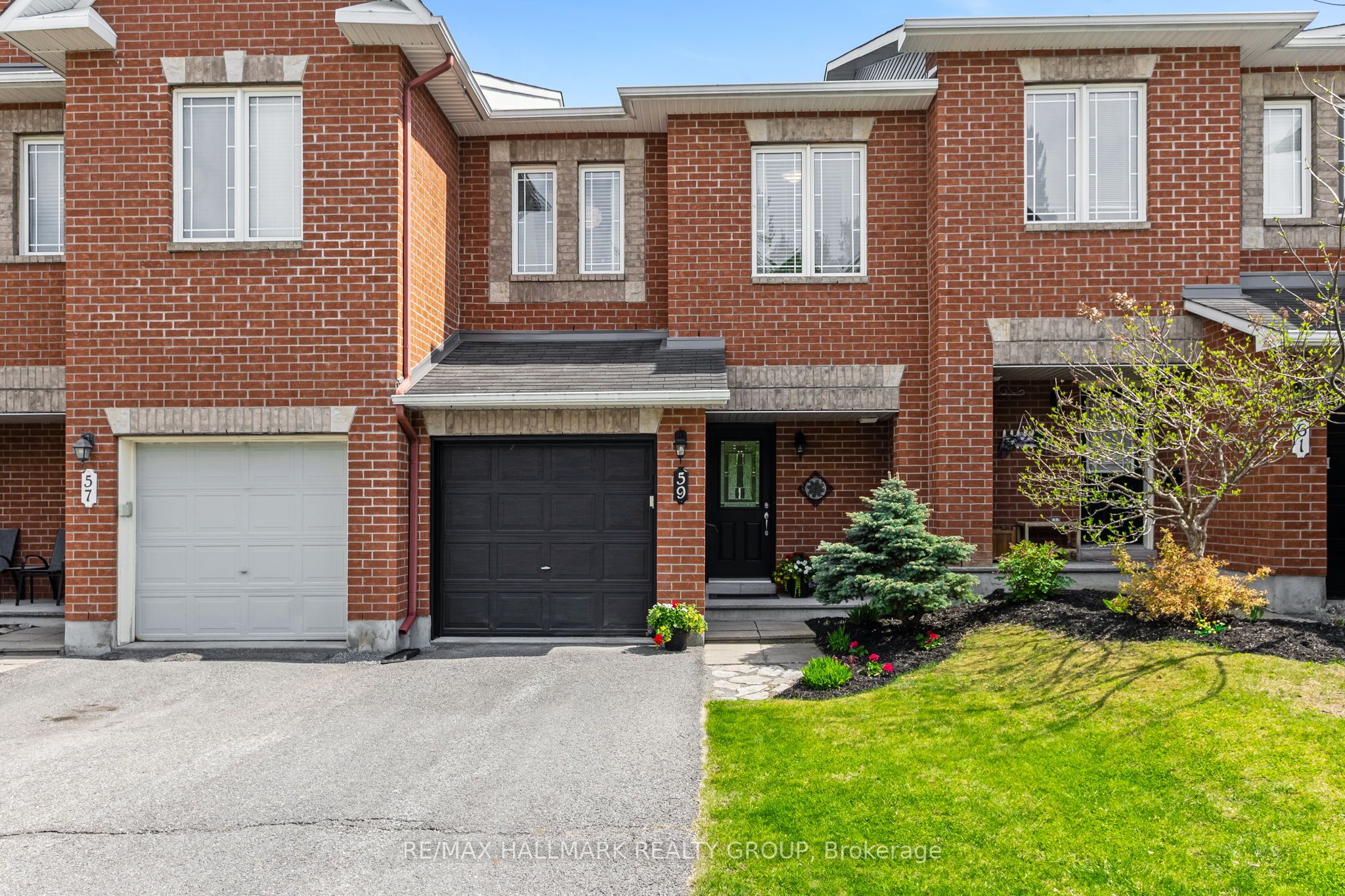 59 Brady Avenue, Kanata, ON K2K 0B2