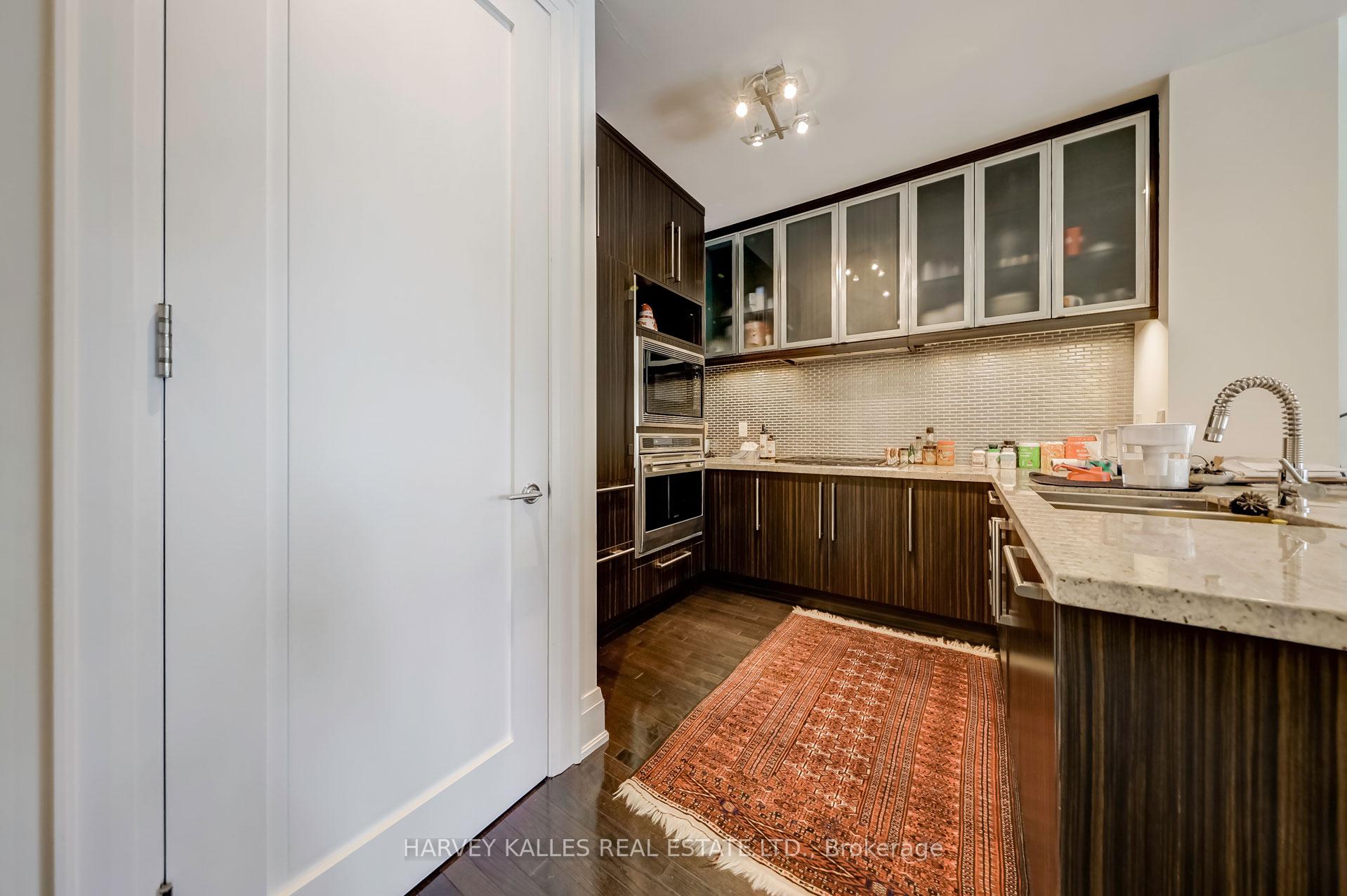 80 Yorkville Avenue 501