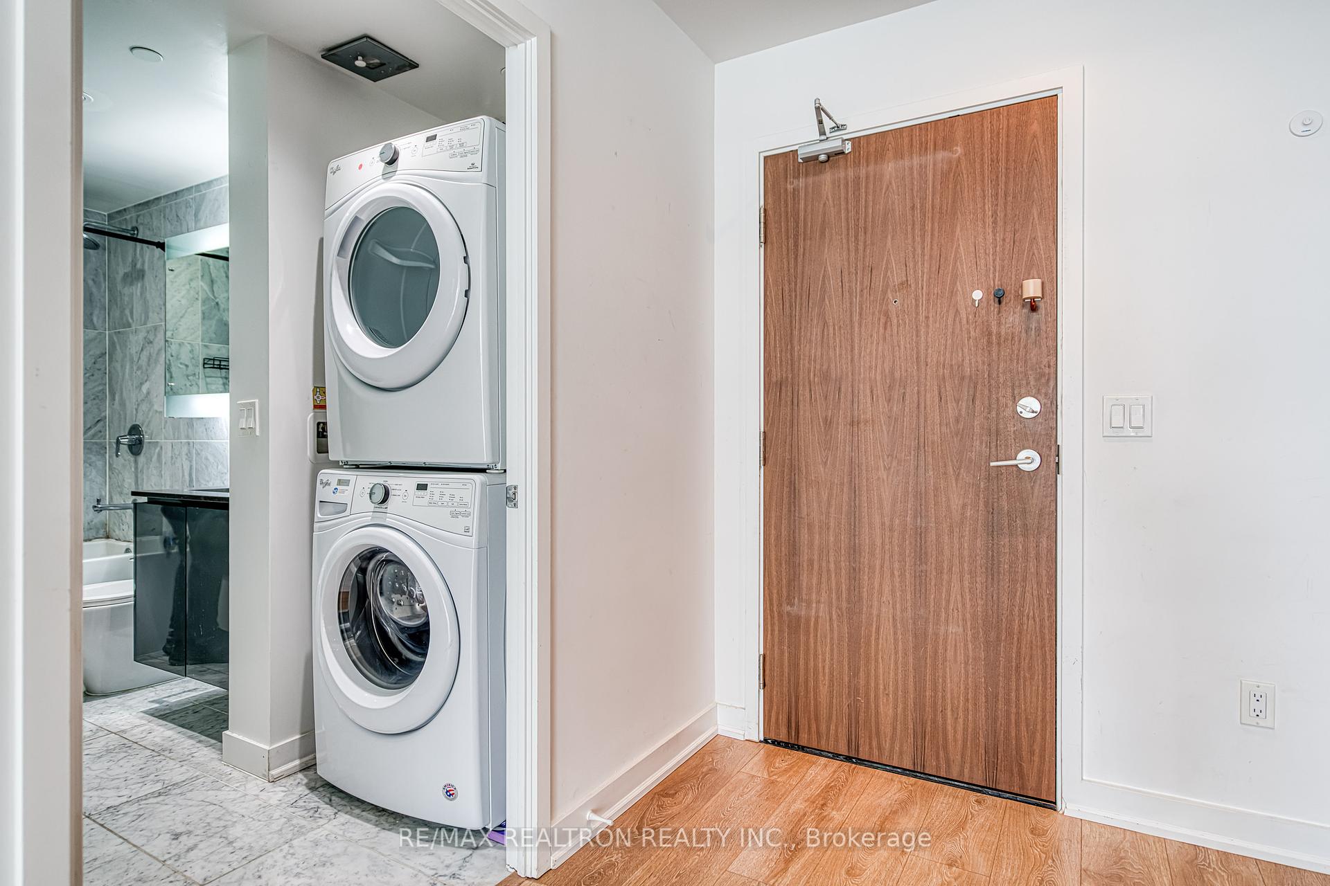 1 Bedroom Condo at 115 Mcmahon, Toronto For sale