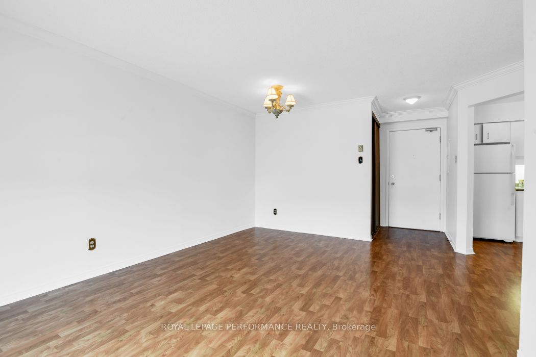 345 CENTRUM Boulevard W, #403