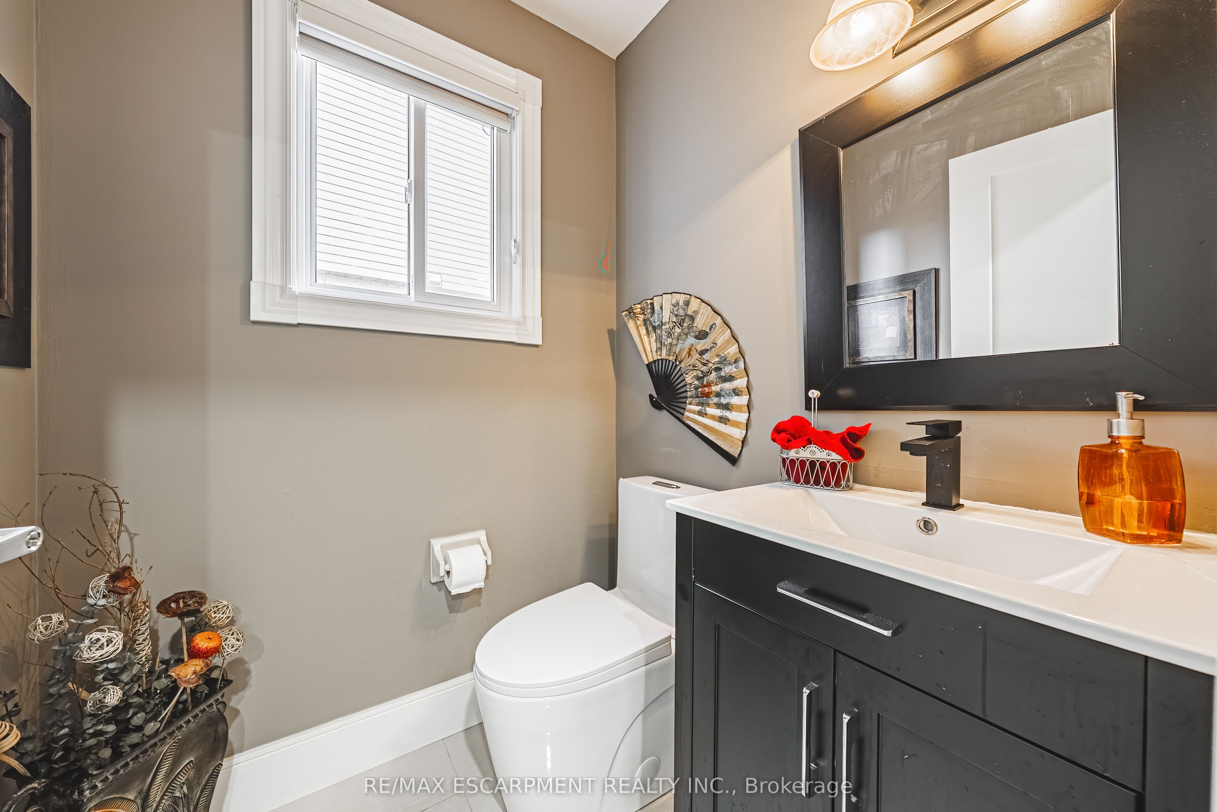 103 Broughton Avenue