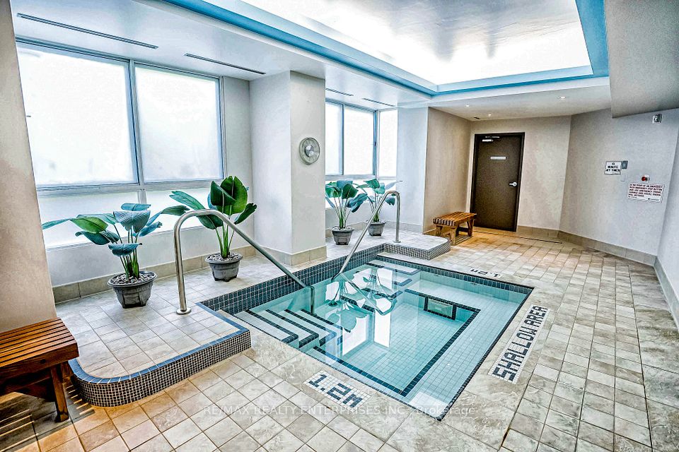 jacuzzi