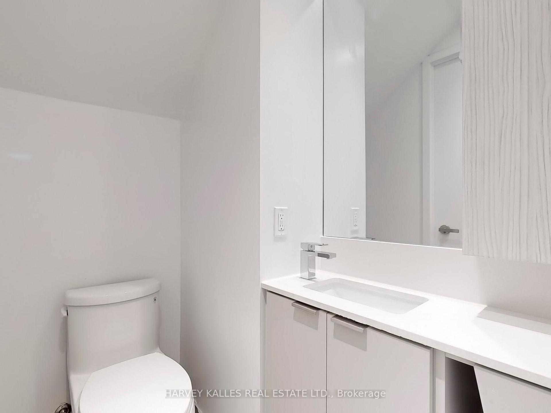 3883 Quartz Road 118