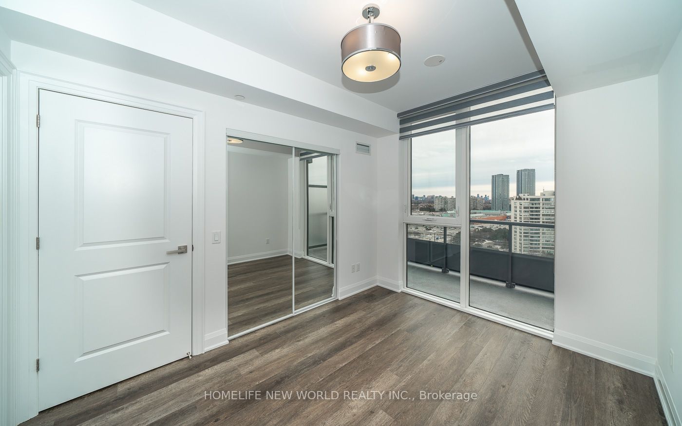 20 Gatineau Drive, #1405