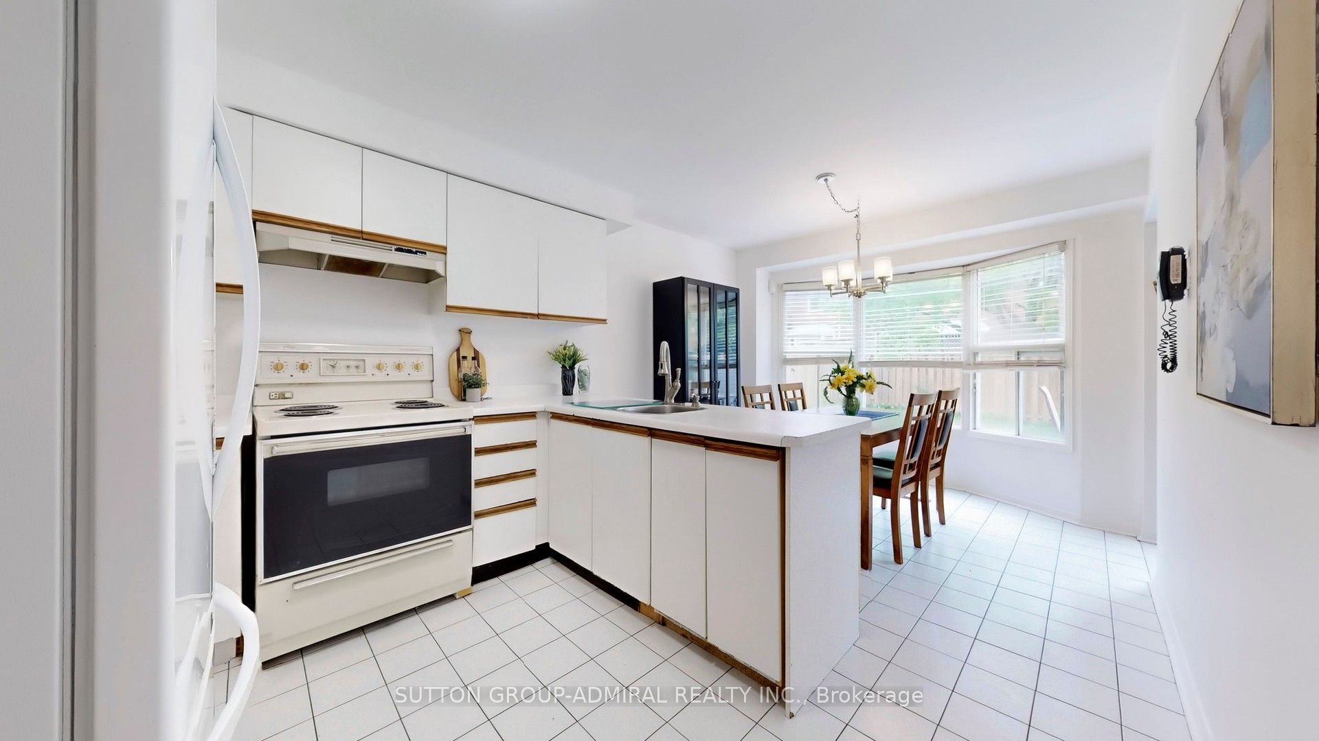 27 Thornbury Circle