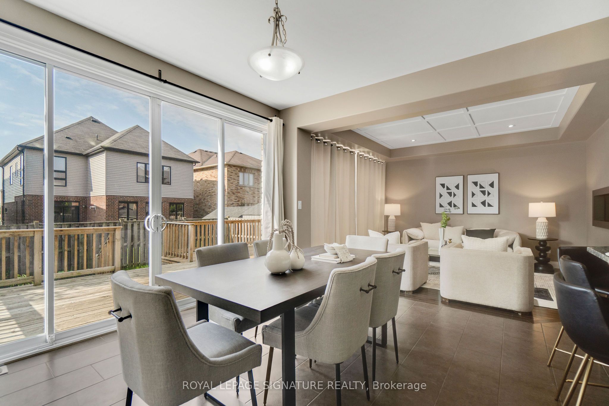 593 Pinery Trail