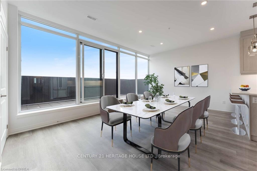 3 Bedrooms Condo at 5 Hamilton, Hamilton For sale