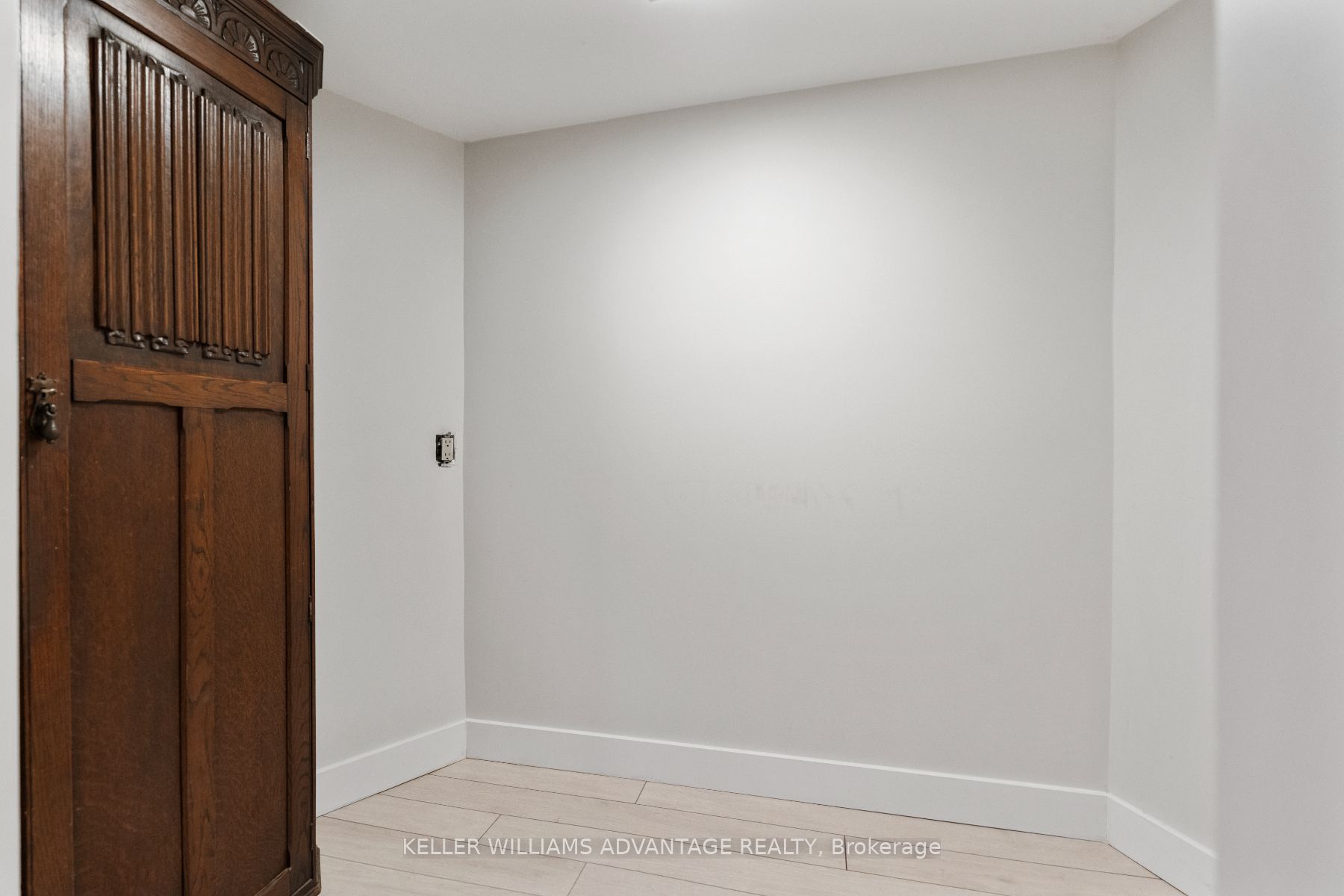 387 Elm Road