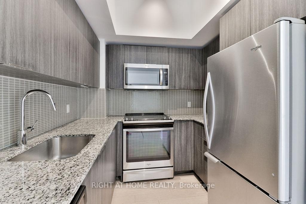 2 Bedrooms Condo at 30 Shore Breeze, Toronto For sale