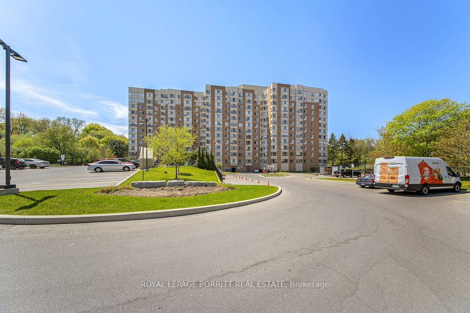 1485 Lakeshore
