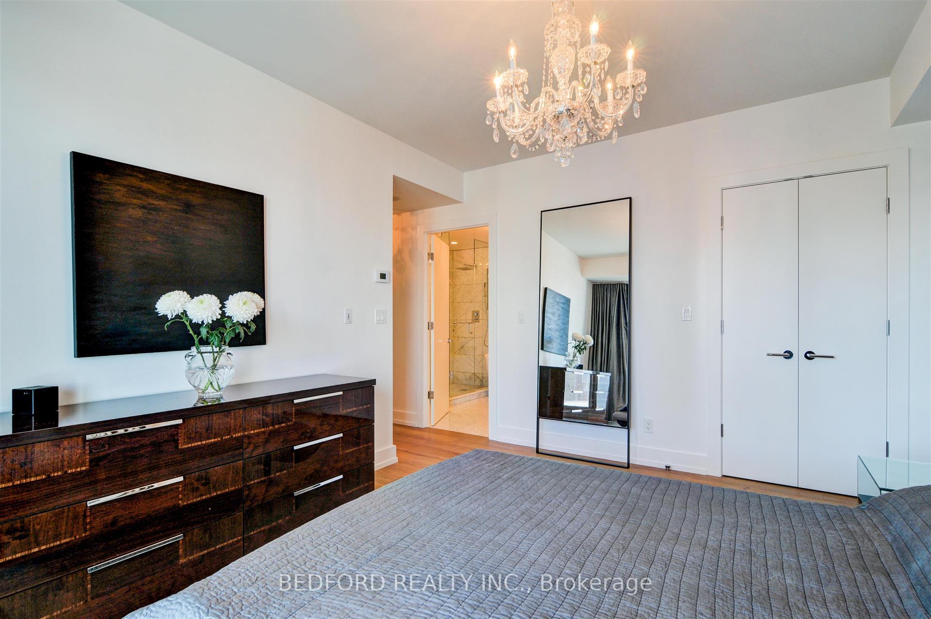 3 Bedrooms Condo at 1 Bedford,  Toronto For sale
